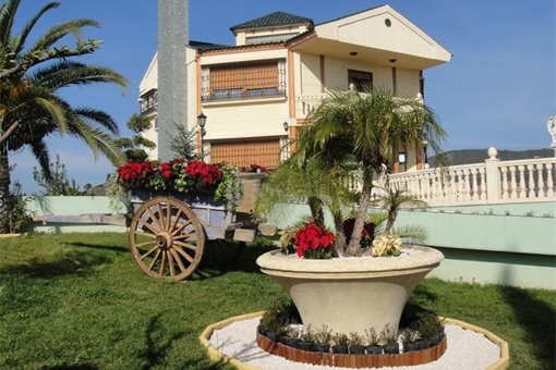 Einzigartige Villa mit privatem Pool und Jacuzzi in Alcolea