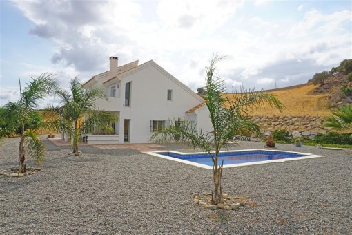 Moderne Finca für Pferdeliebhaber mit großem Grundstück in Álora, Malaga