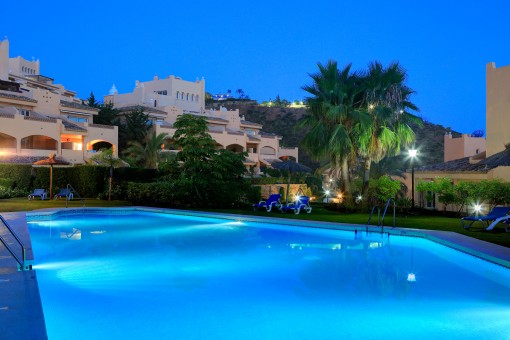 Neue Wohnungen nahe Golfplatz und Strand, Elviria, Marbella