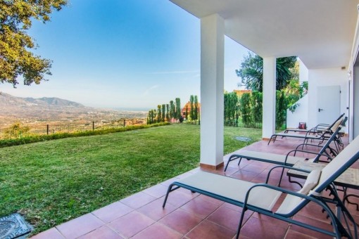 Geräumige, terrassierte Wohnung in Marbella