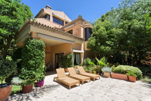 Schöne, klassische Villa, direkt an der „Golden Mile“