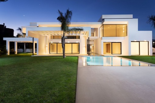 Villa Ribera in Casasola, ein perfekt gelegenes Bauprojekt