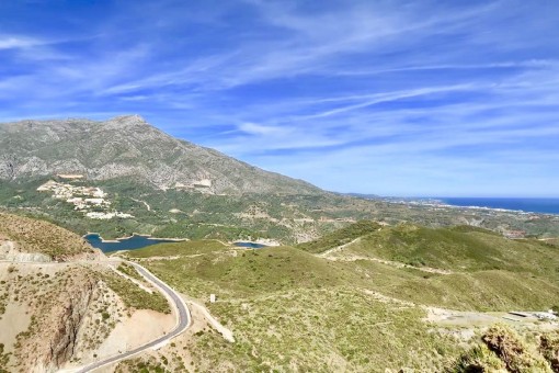 Tolles Grundstück in einer der exklusivsten Wohnanlagen der Zukunft in Benahavis an der Costa del Sol