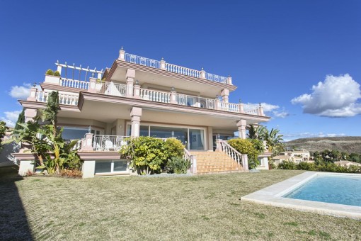 Geräumige Neubau-Villa im Los Flamingos Golf Resort in Benhavis