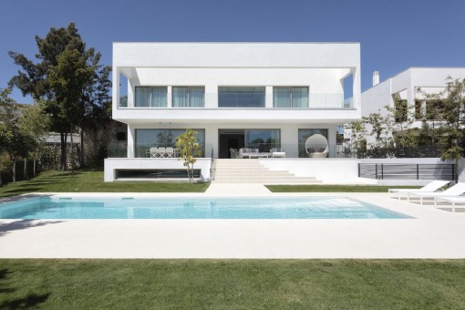 Wohnprojekt von 6 luxuriösen Villen im Herzen des renommierten Viertels Guadalmina Casasola