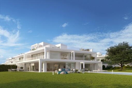 Luxuriöse, zeitlose 6-Schlafzimmer-Villa mit Meerblick und Blick auf den Golfplatz in Sotogrande