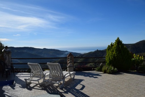 Wunderschönes Landhaus in Arenas mit Panoramablick über die Berge und das Meer