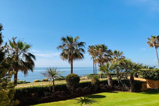 Luxuriöse 3 Schlafzimmer Strandwohnung in Granados del Mar in Estepona