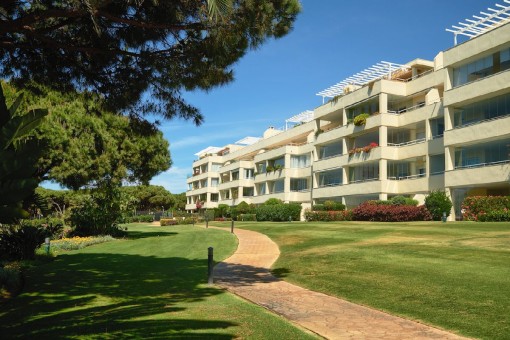 Schöne Wohnung im ersten Stockwerk mit herrlichem Blick auf den Strand und das Meer in Los Granados del Mar