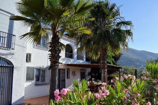Schönes Landhaus mit Pool und Panoramablick in Cómpeta