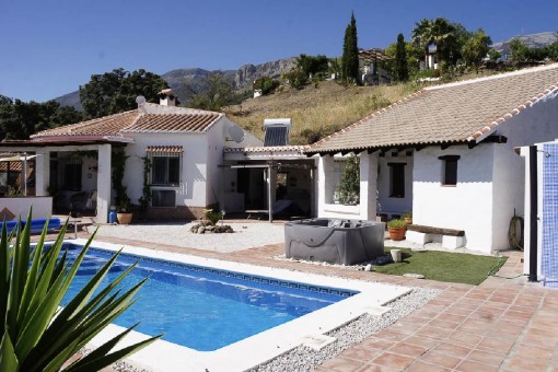 Fantastisches Landhaus mit Gästehaus in Canillas de Aceituno, Málaga